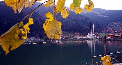 Uzungöl, Sonbaharda bir başka güzel