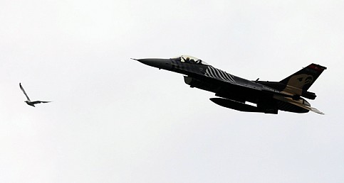 SOLOTÜRK Rize'de gösteri yaptı