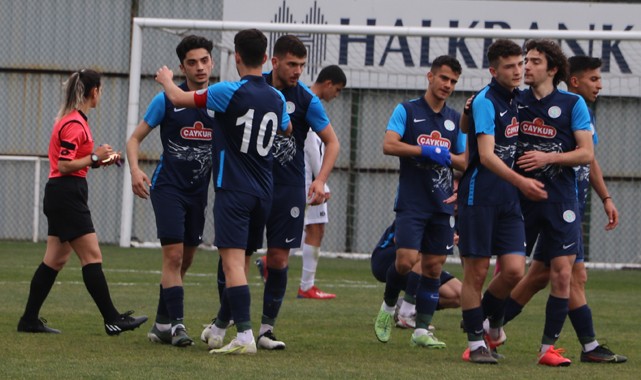 Çaykur Rizespor U19: 1 - Altay U19: 3 / Foto Galeri
