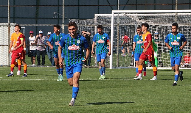 Çaykur Rizespor U19: 1 - Galatasaray U19: 1 / Foto Galeri