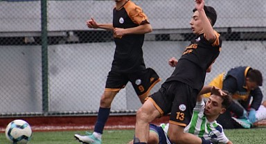 Rize Belediyespor U18: 0 – Rize Özel İdarespor U18: 3 / Foto Galeri
