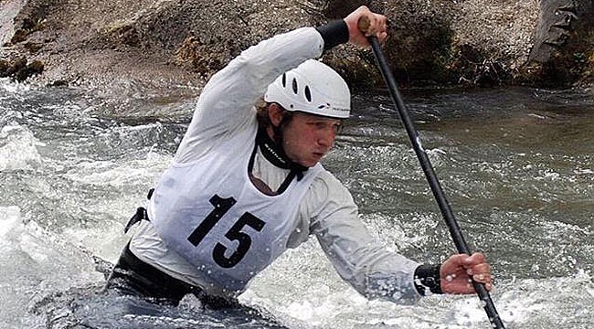 Çaykursporlu Milli Kanocu Şampiyon oldu