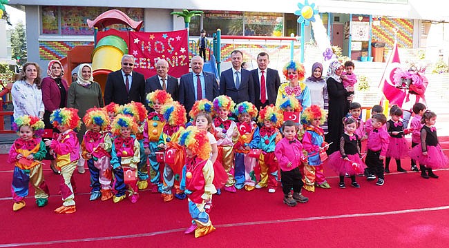 Rize'de miniklerin gecikmeli 23 Nisan coşkusu