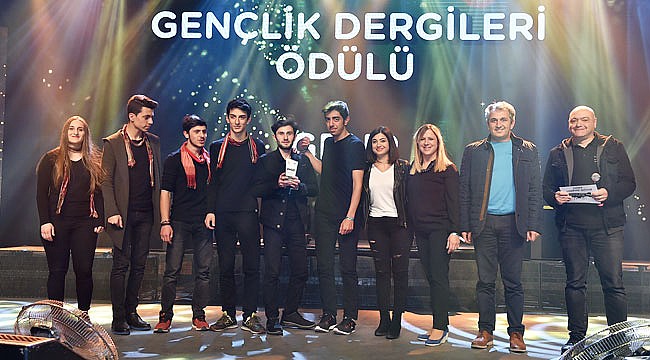 Rizeli öğrenciler ödülle döndü