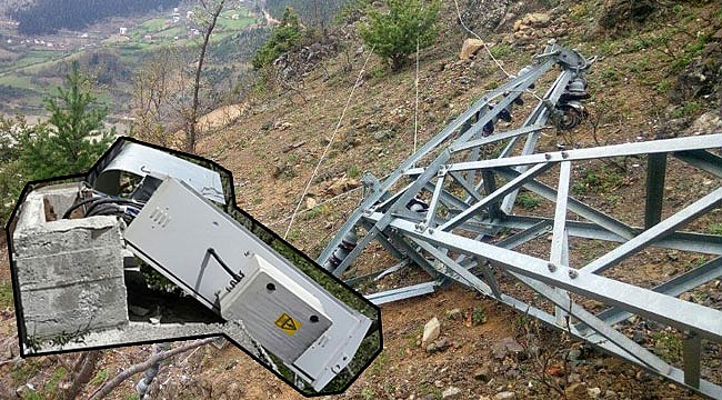 Şiddetli fırtına elektrik direklerinde hasara yol açtı