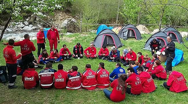 UMKE personeli İkizdere'de eğitim gördü