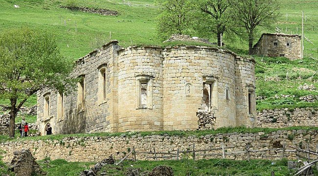 Çaydosk, Santa Harabeleri'ne götürüyor