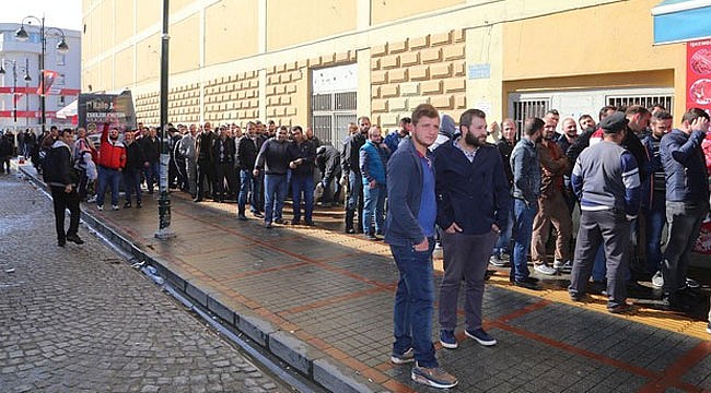 Çaykur'un işçi alımında başvuru izdihamı