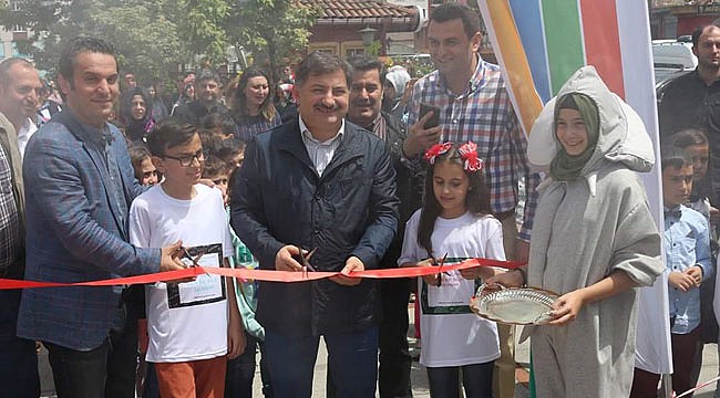 Rize BİLSEM TÜBİTAK 4006 Bilim Fuarı açıldı