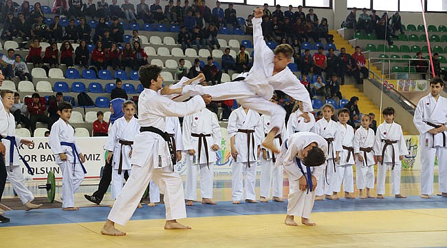 Rize'de 19 Mayıs Bayramı kutlandı