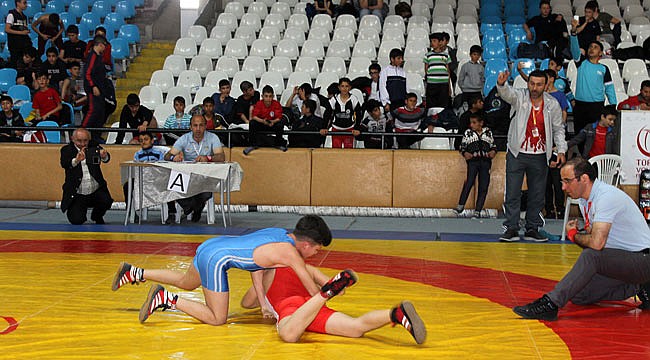 Rize, Güreşte ümit vadediyor