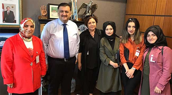 Rizeli öğrenciler '250 Şehide 250 Bayrak' projesi ile Ankara'da