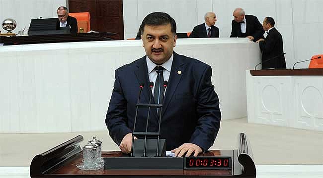 Karal saf değiştirdi, artık AK Partili değil