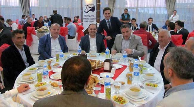 Rize'de spor camiası iftarda bir araya geldi