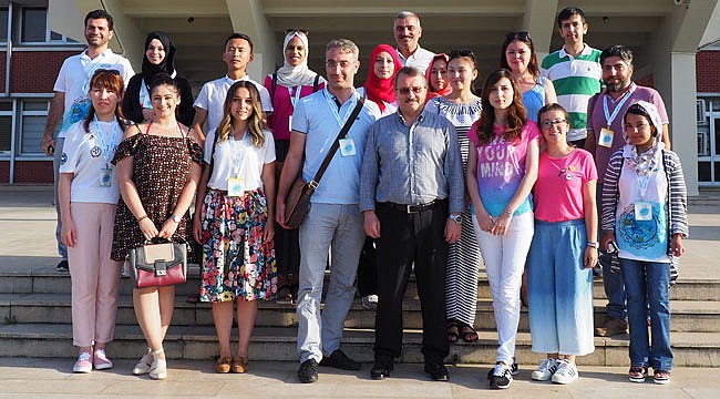 10 ülkenin Gönül Elçileri Çaykur'da