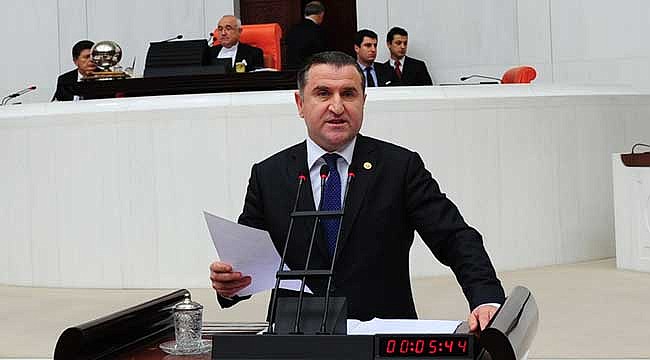 Tahtakale seyyar tezgahından Bakanlık koltuğuna