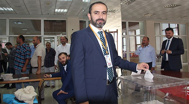 Ak Parti Rize Merkez İlçe Başkanı İshak Alim oldu