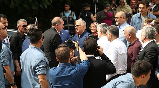 Cumhurbaşkanı Erdoğan'dan Karavin Ailesine taziye ziyareti