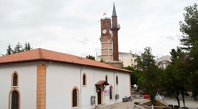 600 yıllık Tahta Minareli Cami