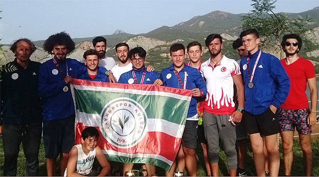 Çaykurspor, Tunceli'de 3 Türkiye 1.'liği elde etti