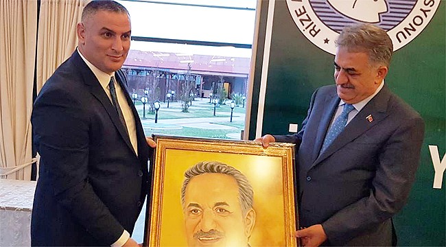 ASKF Rize'den sözünü tutmayan Yazıcı'ya hediye