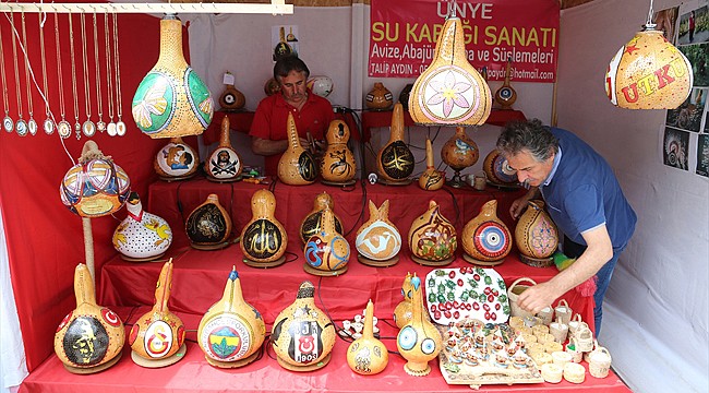 İkiz kardeşler Su kabağını sanata dönüştürdüler
