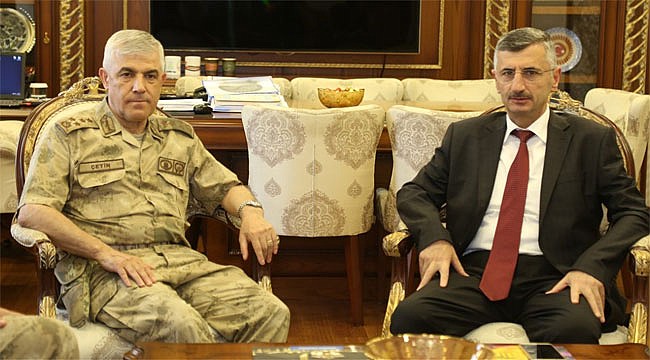 Orgeneral Çetin, Vali Bektaş'ı ziyaret etti