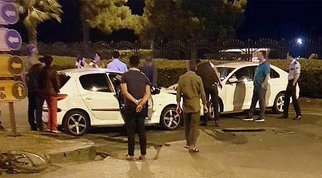 Rize'de 2 otomobil çarpıştı: 1 yaralı