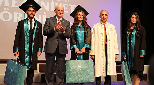 RTEÜ'de 2017-2018 Akademik Yılı Mezuniyet Töreni yapıldı