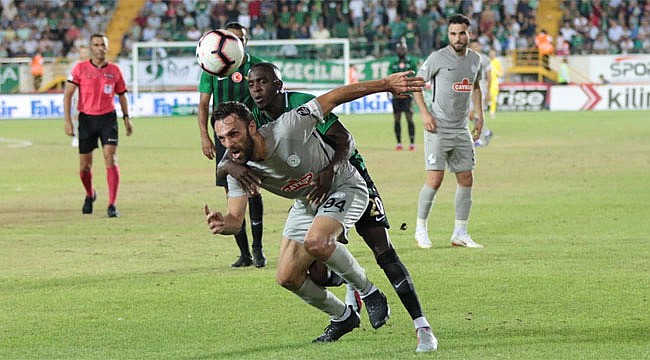 Çaykur Rizespor Akhisar'da 3 puandan oldu