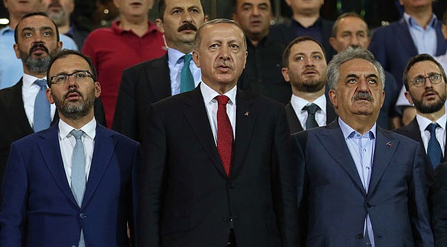 Cumhurbaşkanı Erdoğan Çaykur Rizespor - Kasımpaşa maçında