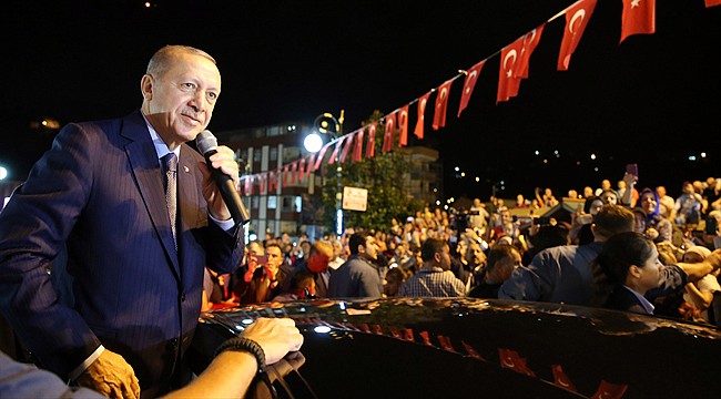 Cumhurbaşkanı Erdoğan memleketi Rize'ye geldi