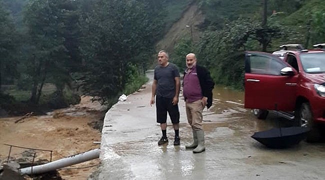 Pazar ve Ardeşen'de 40 noktada heyelan meydana geldi