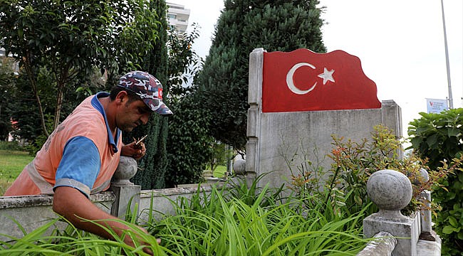 Rize'de Şehit mezarlarının gönüllü temizlikçisi