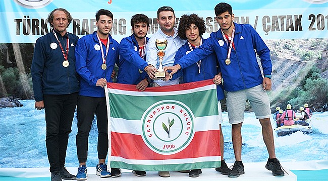 U19 ve U23'de Türkiye Şampiyonu Çaykurspor Rafting oldu