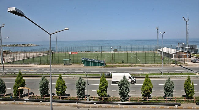 Gündoğdu Futbol Sahası Rize amatörünün hizmetinde