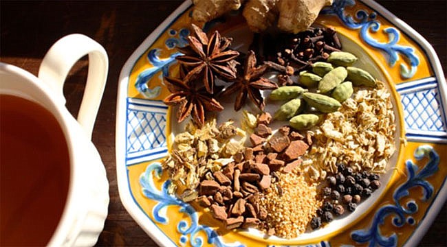 Kışın iyi gelecek 5 özel çay tarifi