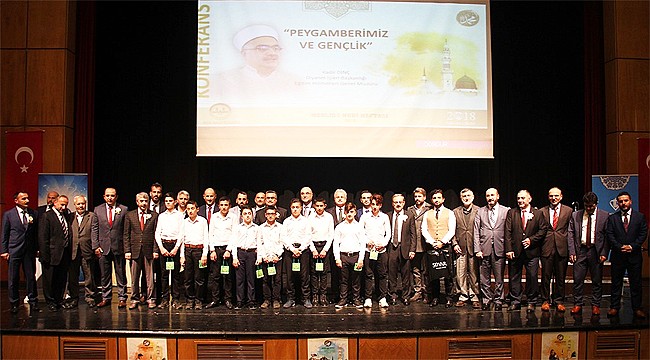 Rize'de 'Peygamberimiz ve Gençlik' konferansı düzenlendi