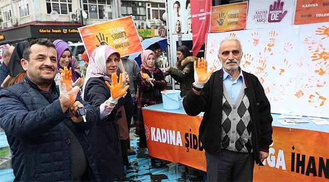 Rize'de Turuncu Eldiven ile 'Kadına Şiddete Dur' dediler