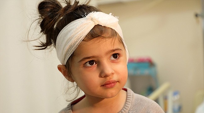 Doğuştan işitme engelli küçük Mine artık duyabilecek