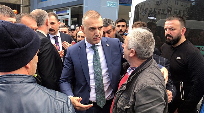 Vali Çeber: 'Herkese sarılan, kucaklayan bir Müdürümüzdü'