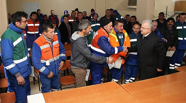 Başkan Kasap, belediye birimleriyle vedalaştı