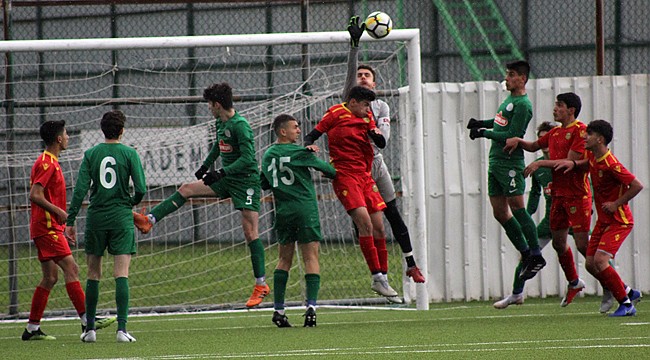 Çaykur Rizespor U15, Malatyaspor'u 3-2 ile geçti