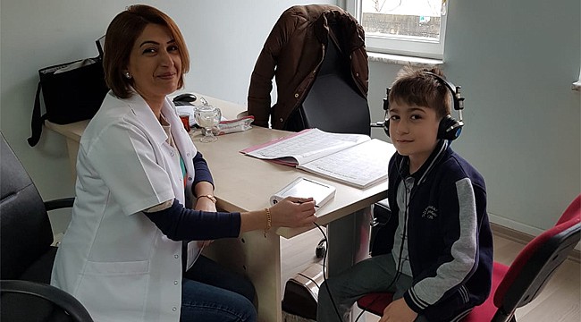 Rize'de 1. sınıf öğrencilerine işitme testi yapıldı