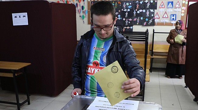 Rize'de oy verme işlemi sona erdi