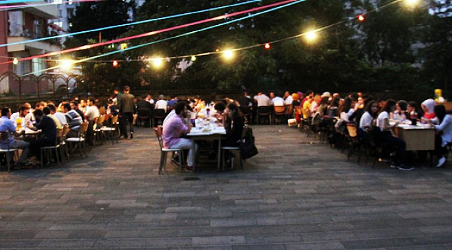 Rize TİAL Mezunları iftarda buluştu