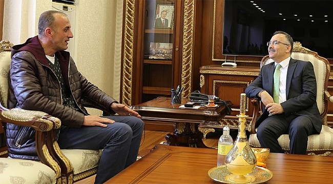 Şehit Altuğ Verdi'nin kardeşi, Vali Çeber'i ziyaret etti