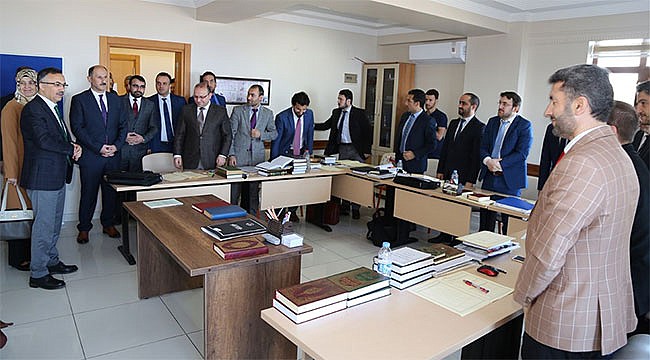 Vali Çeber Diyanet Eğitim Merkezi'ni inceledi