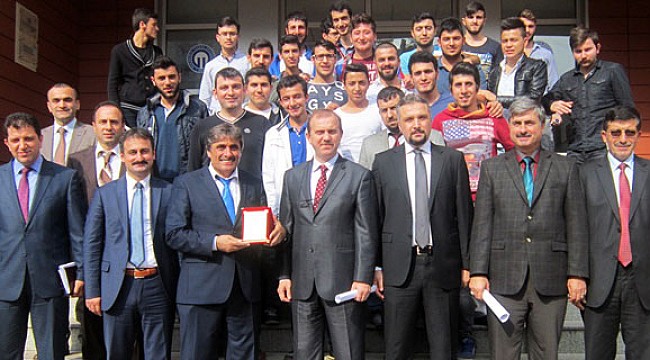 Abdullah Kanca MYO'da Beden Dili ve İletişim konferansı