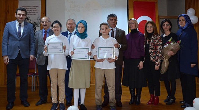 Rize'de afiş tasarım yarışması ödülleri dağıtıldı